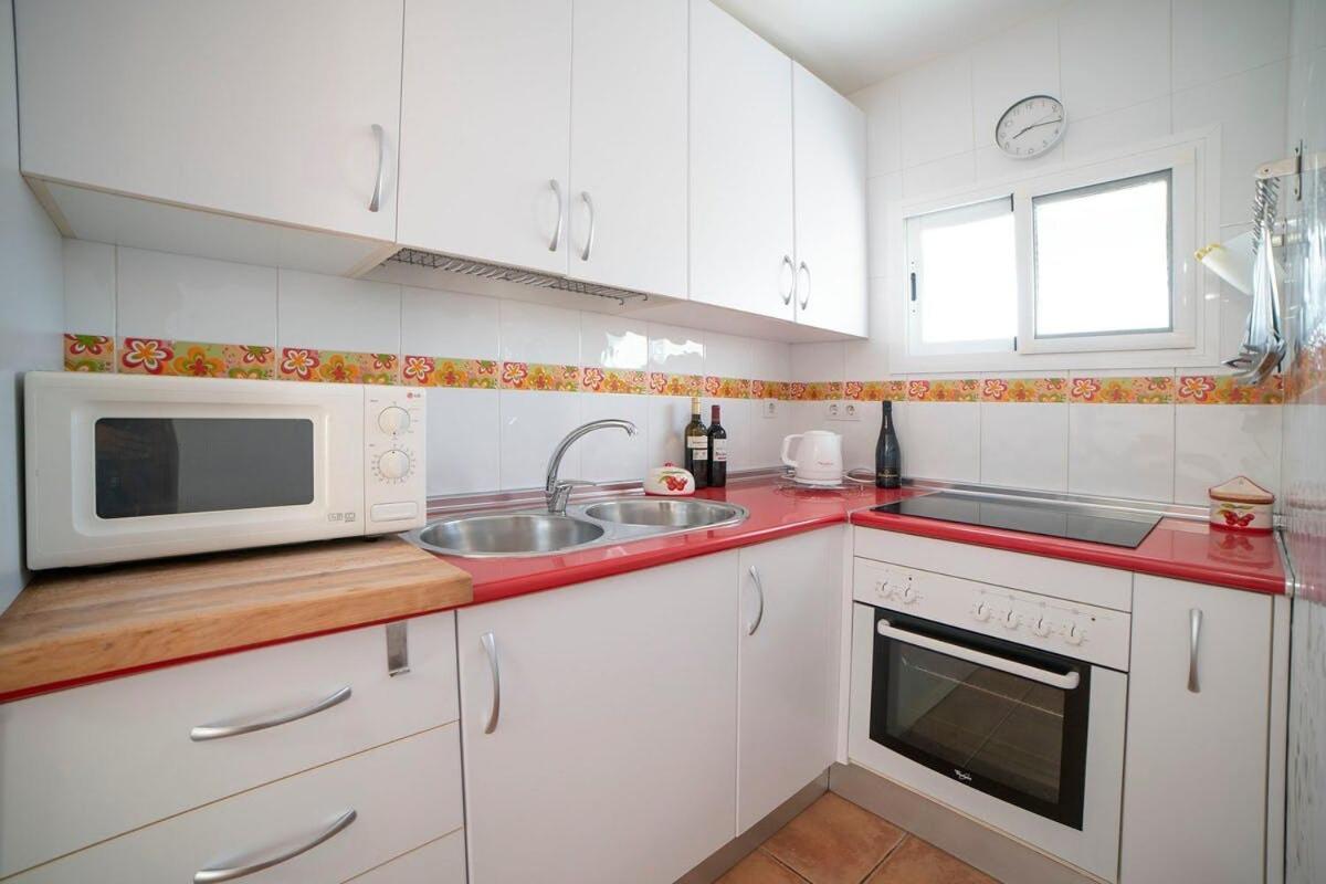 Bonito Apartamento Con Terraza - Pedregalejo Playa Malaga Luaran gambar
