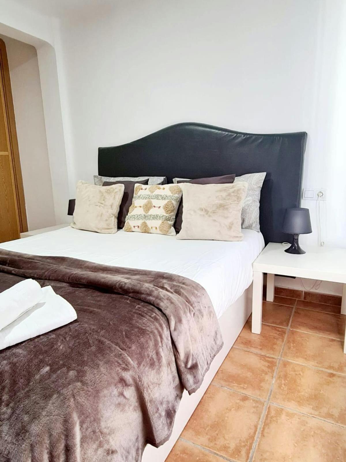Bonito Apartamento Con Terraza - Pedregalejo Playa Malaga Luaran gambar